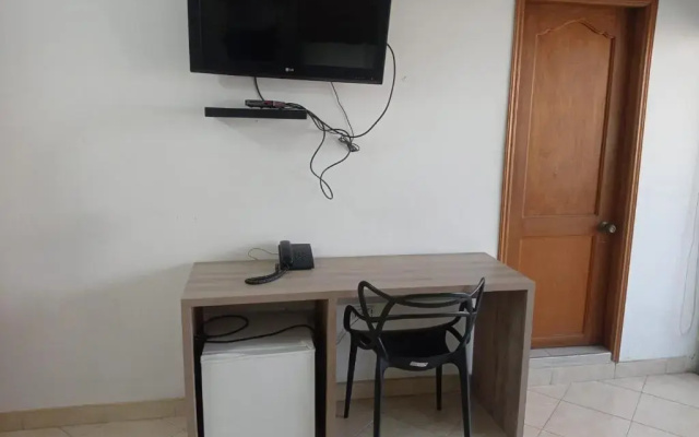 Hotel Damys