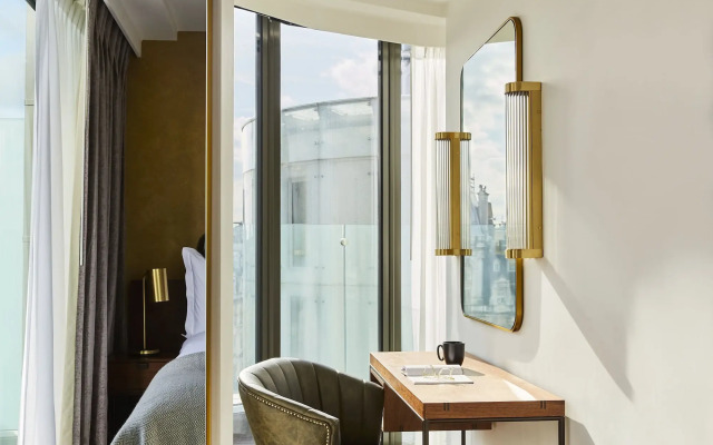 Hotel Indigo London - 1 Leicester Square by IHG