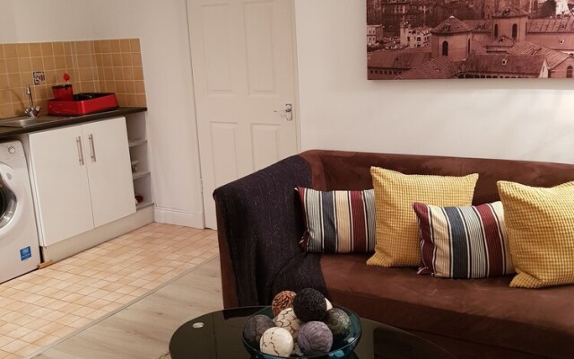 Adelphi Suites