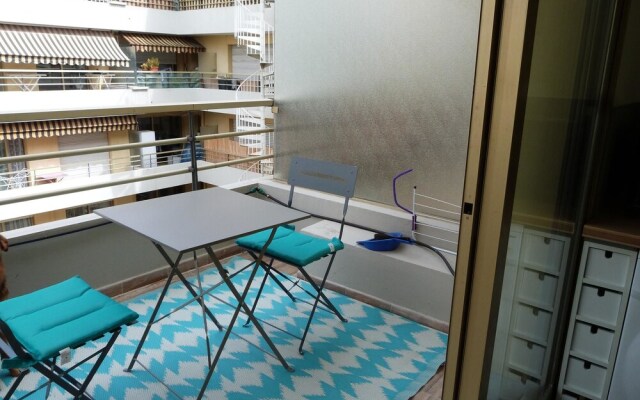 Studio in Nice, With Furnished Terrace and Wifi