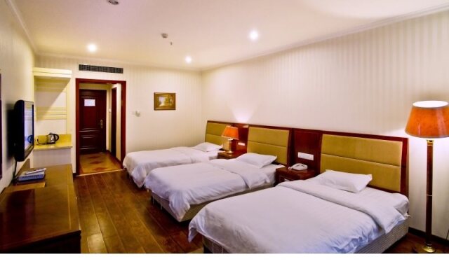 Omake Holiday Hotel