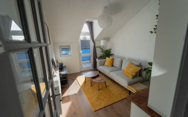 Modern 1 Bedroom Flat With Balcony Off Brixton Road