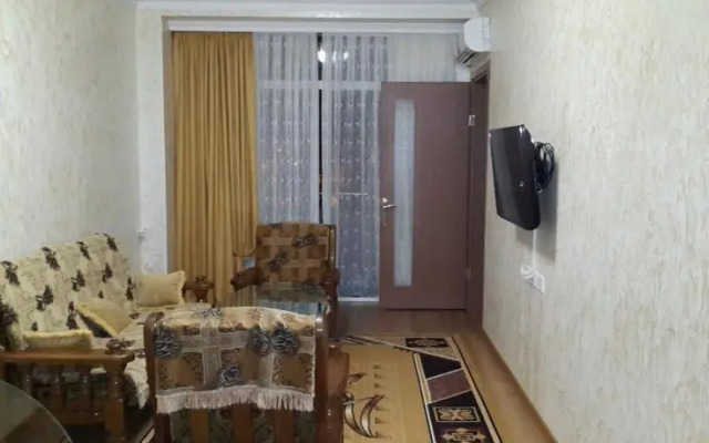 Nino Apartment on Pirosmani