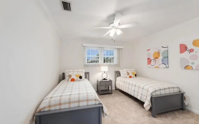 Beach Bungalow 1