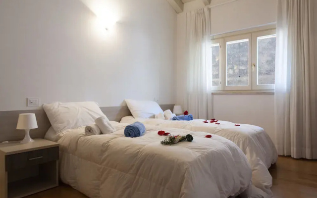 Polpenazze Halldis Apartments