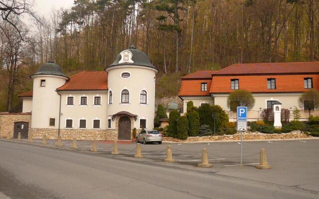 Hotel Zámeček pod hradem Starý Jičín