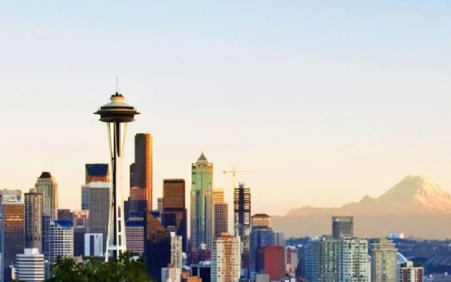 Capital Hill Little Oasis