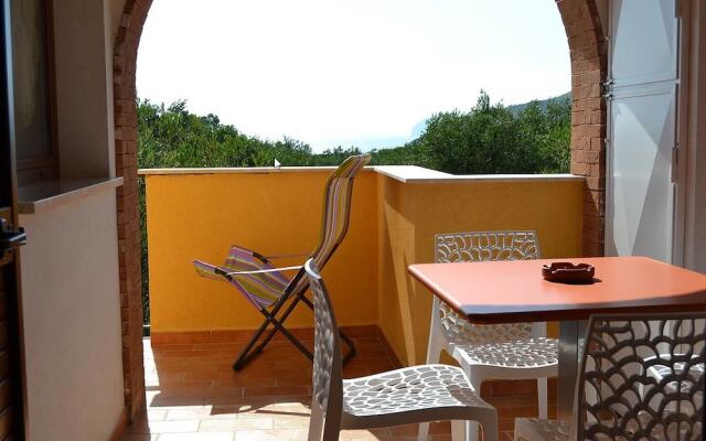 Residence Blue Pearl