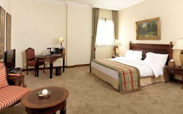 Le Patio Boutique Hotel