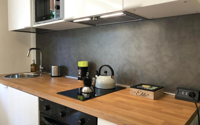 Area33 Guest House
