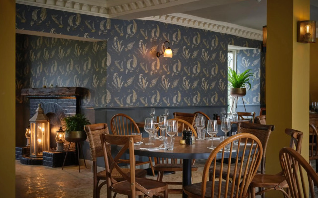 The Kingfisher Pub and Hotel