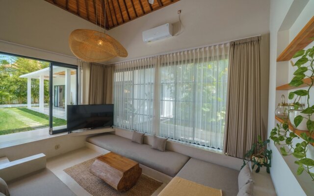 Villa Air - 2BR Villa in Pererenan
