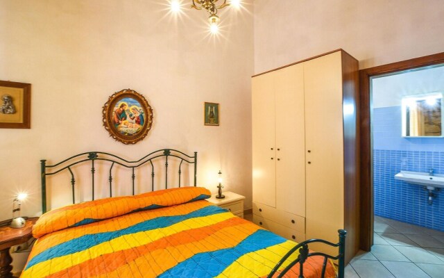 Beautiful Apartment in Pozzallo With Wifi and 2 Bedrooms