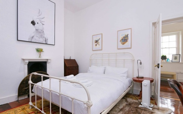 Central 3 Bedroom Heritage House in Fremantle – Guest Rooms – Perth