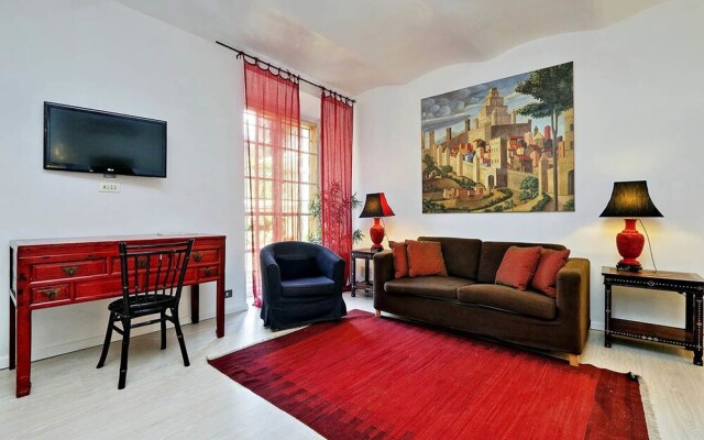 Spanish Steps Charming Apartment
