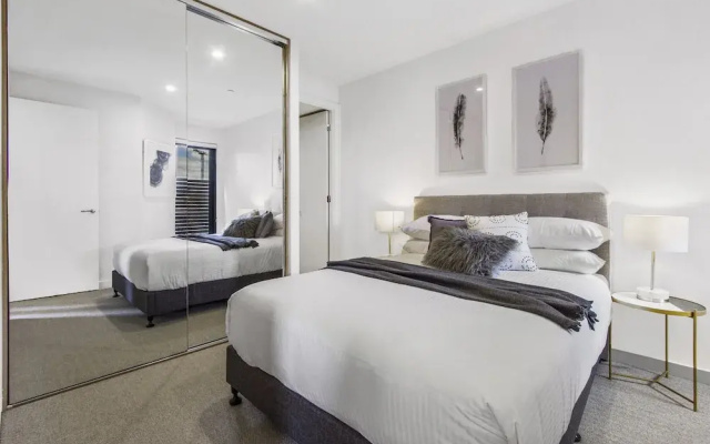 Boutique Apartment in Quiet, Sought-after Suburb