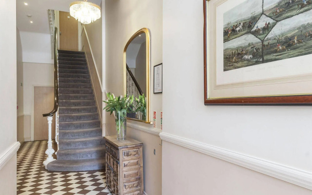 Coronation Hotel