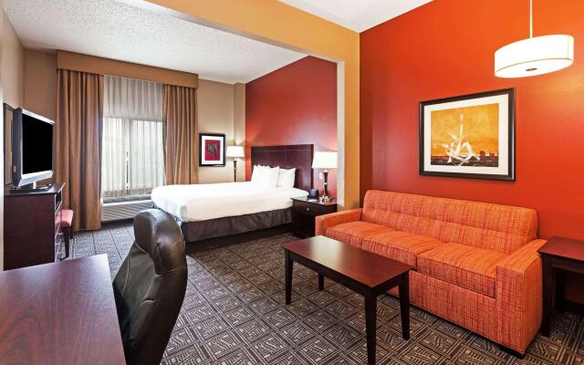 Comfort Inn & Suites Irving Las Colinas DFW