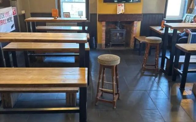 Black Bull Hotel