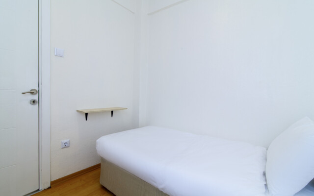 Lovely and Central Flat With Balcony in Sisli