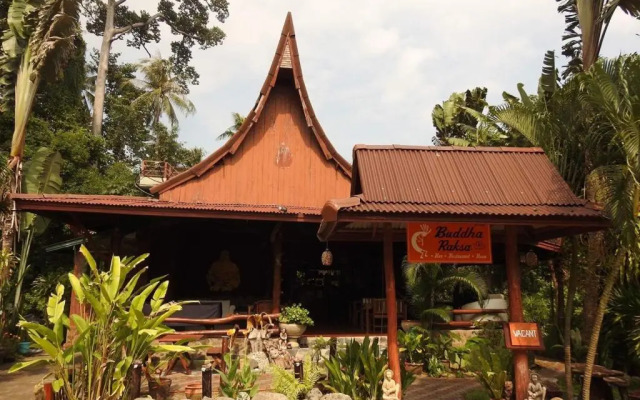 Buddha Raksa