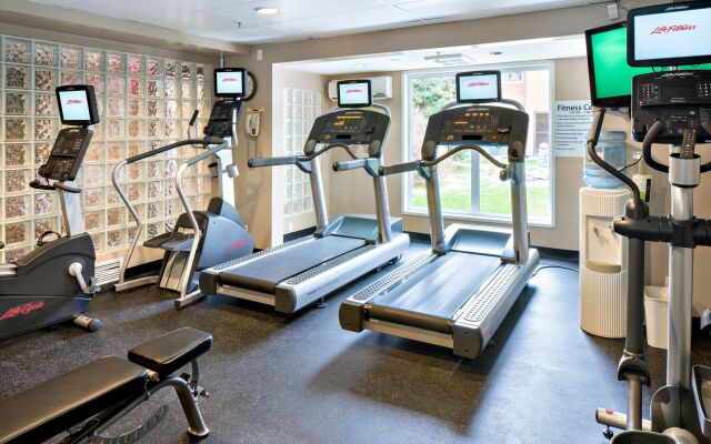 Holiday Inn Express Red Deer by IHG