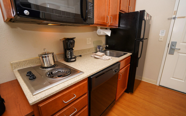 Candlewood Suites Boise - Towne Square by IHG