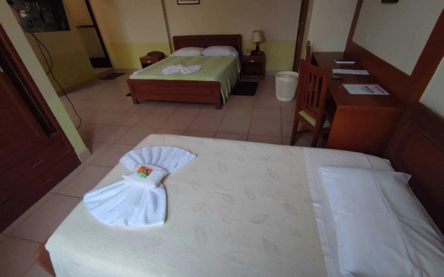 Jr Hotel