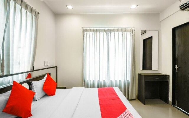 Hotel The Gentleman by OYO Rooms