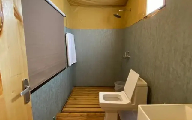 Pangong Retreat Camp