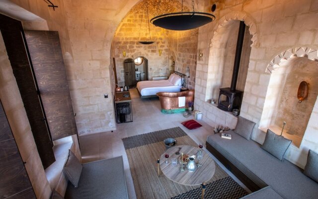 Mirsoum Hotel