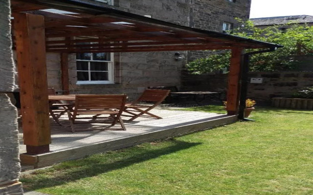 Edinburgh House Hotel