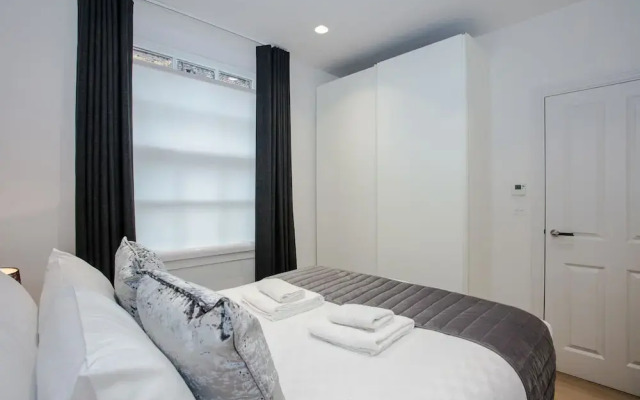 Stunning Deluxe 3BD House in Fitzrovia