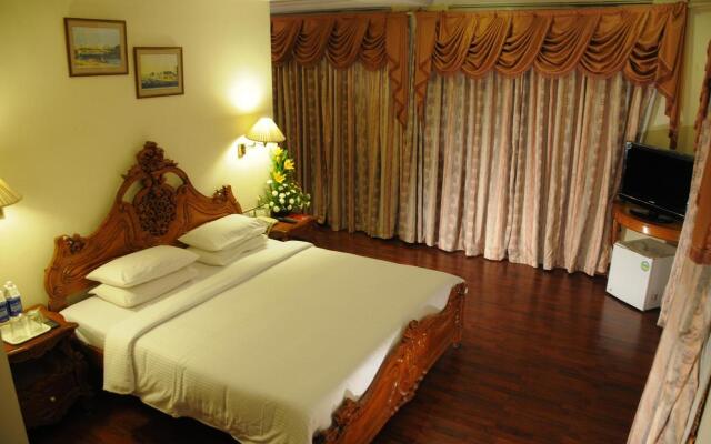 Nalapad's Hotel Bangalore International