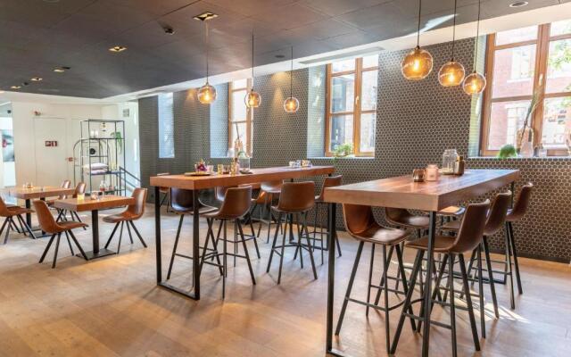 Eburon Hotel - Different Hotels