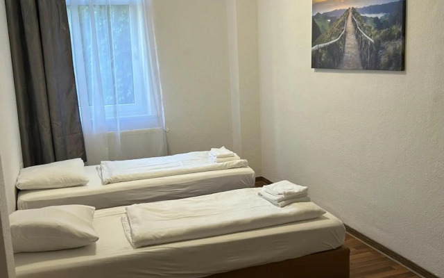 Othman Appartements Pfarrstraße 54, EG, R