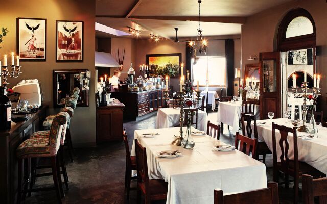 Grand Africa Rooms and Rendezvous