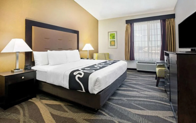 La Quinta Inn & Suites Dallas - Las Colinas