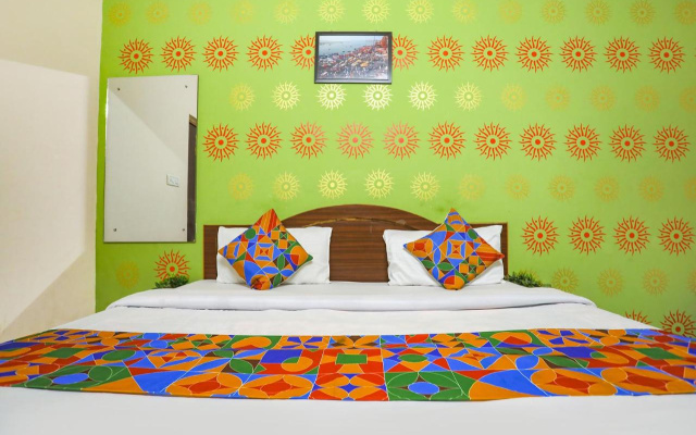 Hotel Kashi Khand
