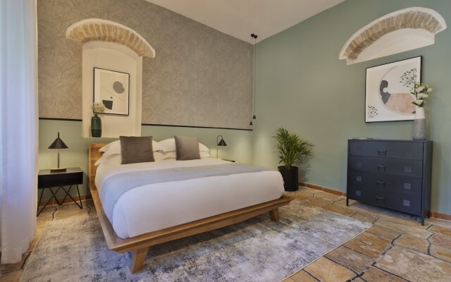 Villa Albi - Machne Yehuda Hotel