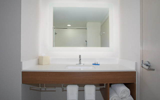 Holiday Inn Express & Suites Tucson by IHG