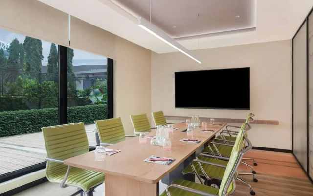 Ibis Mumbai Bkc