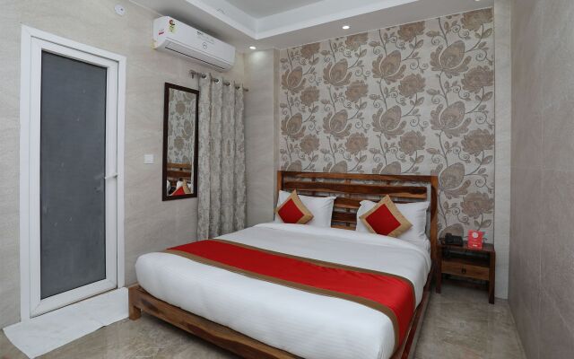 Hotel Golden Leaf By OYO Rooms