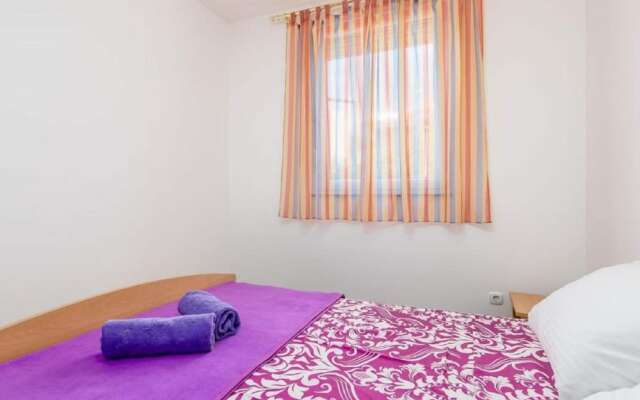 Seaside Apartment in Mandre