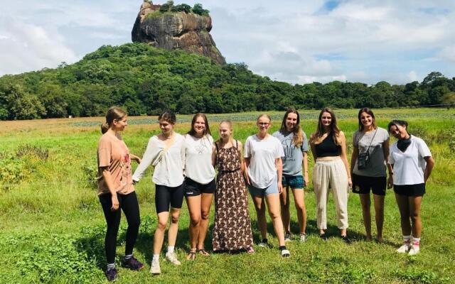 Sigiriya Nieel Home Stay