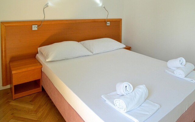 Amazing Apartment in Primosten With Wifi and 1 Bedrooms