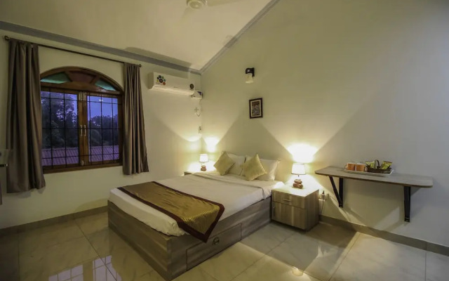 OYO 10723 Home Pool View Studio Colva