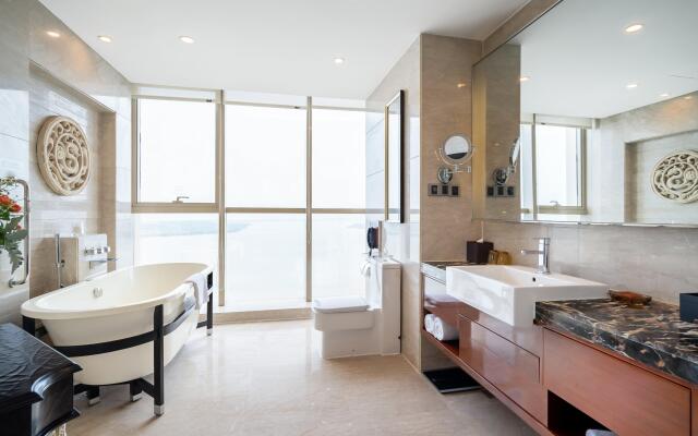 Crowne Plaza Zhenjiang by IHG