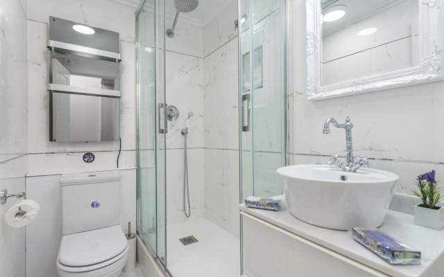 Puerta del Sol Center