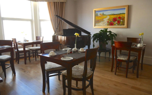 Redstone Guest House